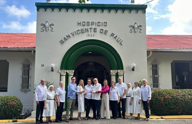 Hospicio San Vicente de Paúl recibe aporte de PROCIGAR en favor del cuidado de los envejecientes