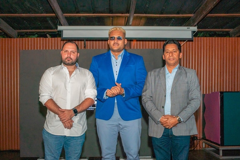 Presentan nuevo video de Carlitos Wey: “En Verdad en Verdad” 