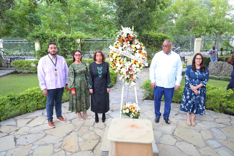 Dolores Fernández califica como símbolos inmortales de la lucha por la libertad y la justicia a las hermanas Mirabal