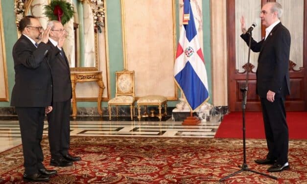 Abinader refuerza institucionalidad con juramentaciones y nuevo decreto de cambios en el Gobierno