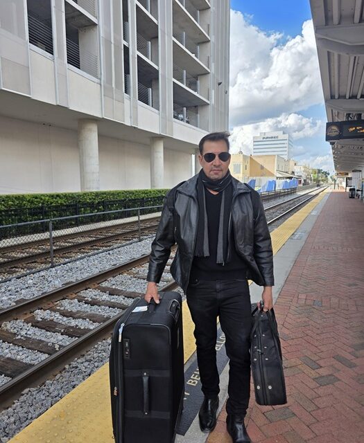 Tony Batista retrata realidad de la diáspora en “Me voy de New York”