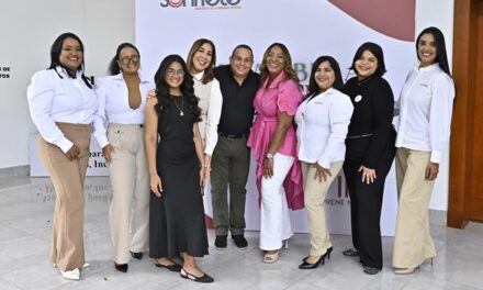 Agencia Sonríete impulsa liderazgo con la conferencia “De invisible a referente”