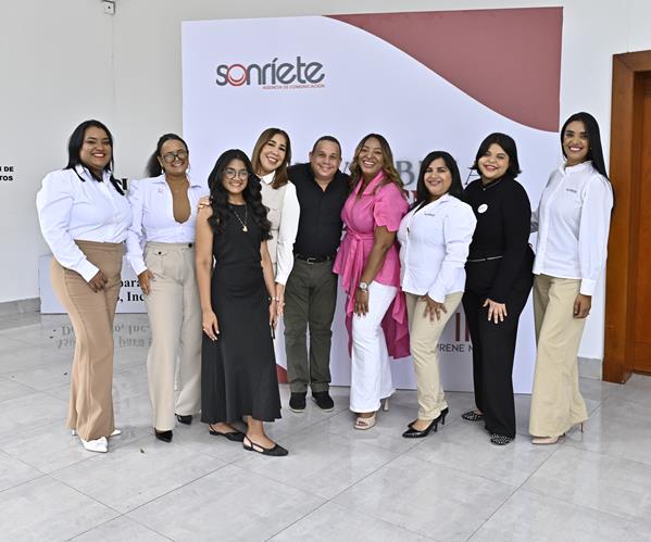 Agencia Sonríete impulsa liderazgo con la conferencia “De invisible a referente”