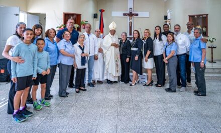 Colegio La Zurza conmemora 35 años de trayectoria educativa