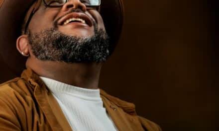 Moa Cabrera estrena videoclip de su nuevo tema “Parezco de acero”